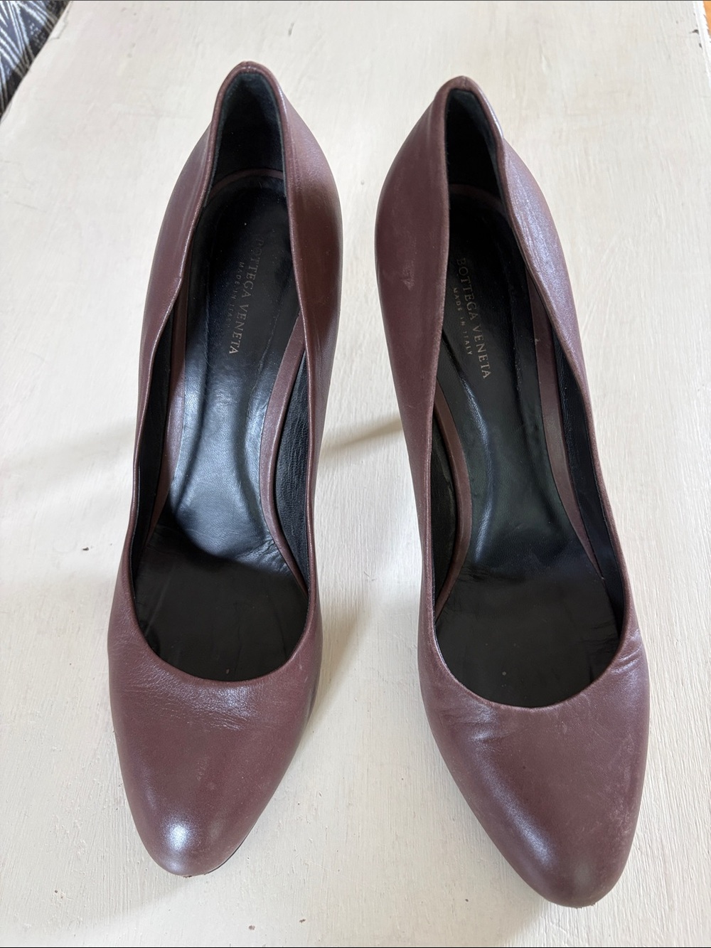 Bottega Veneta Dark Brown Leather Classic Pumps Sz 41/10